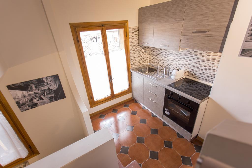 Residenza Ariosto Depandance By Studio Vita Bologna Szoba fotó